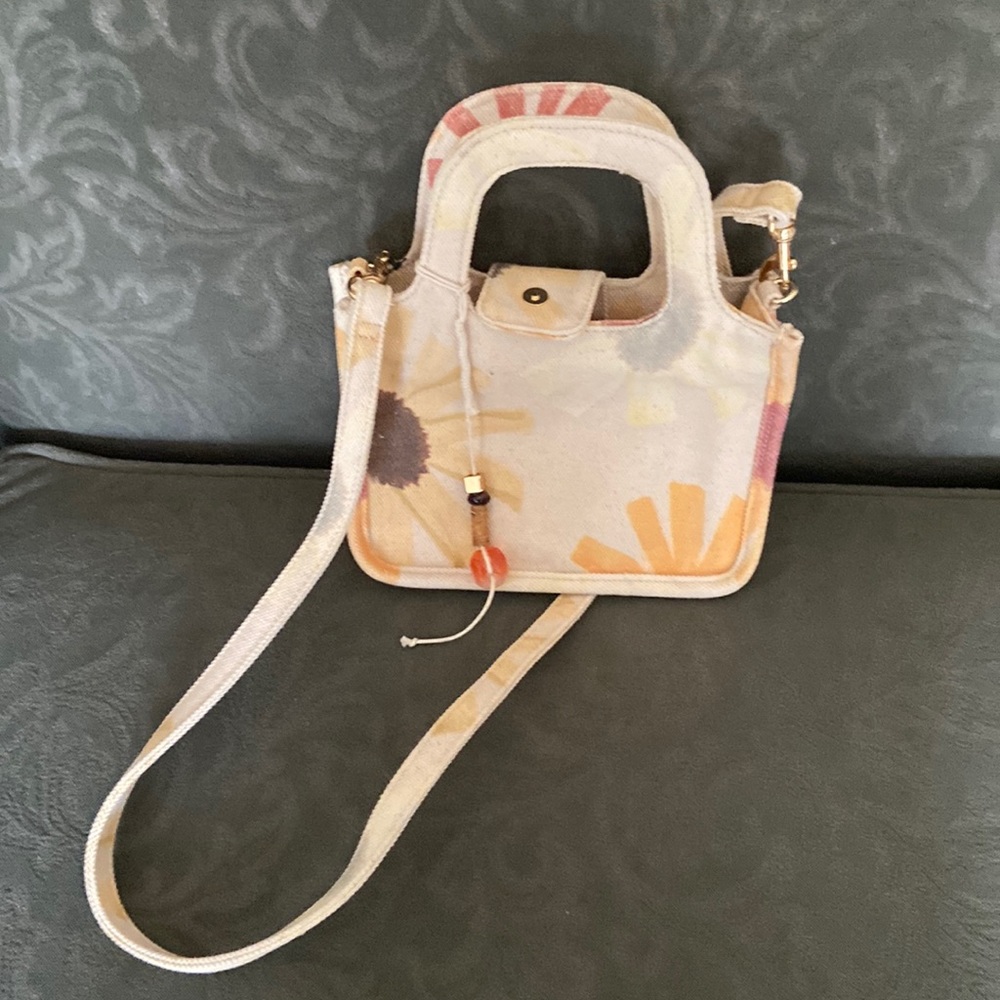 Women’s uniquely designed handbag